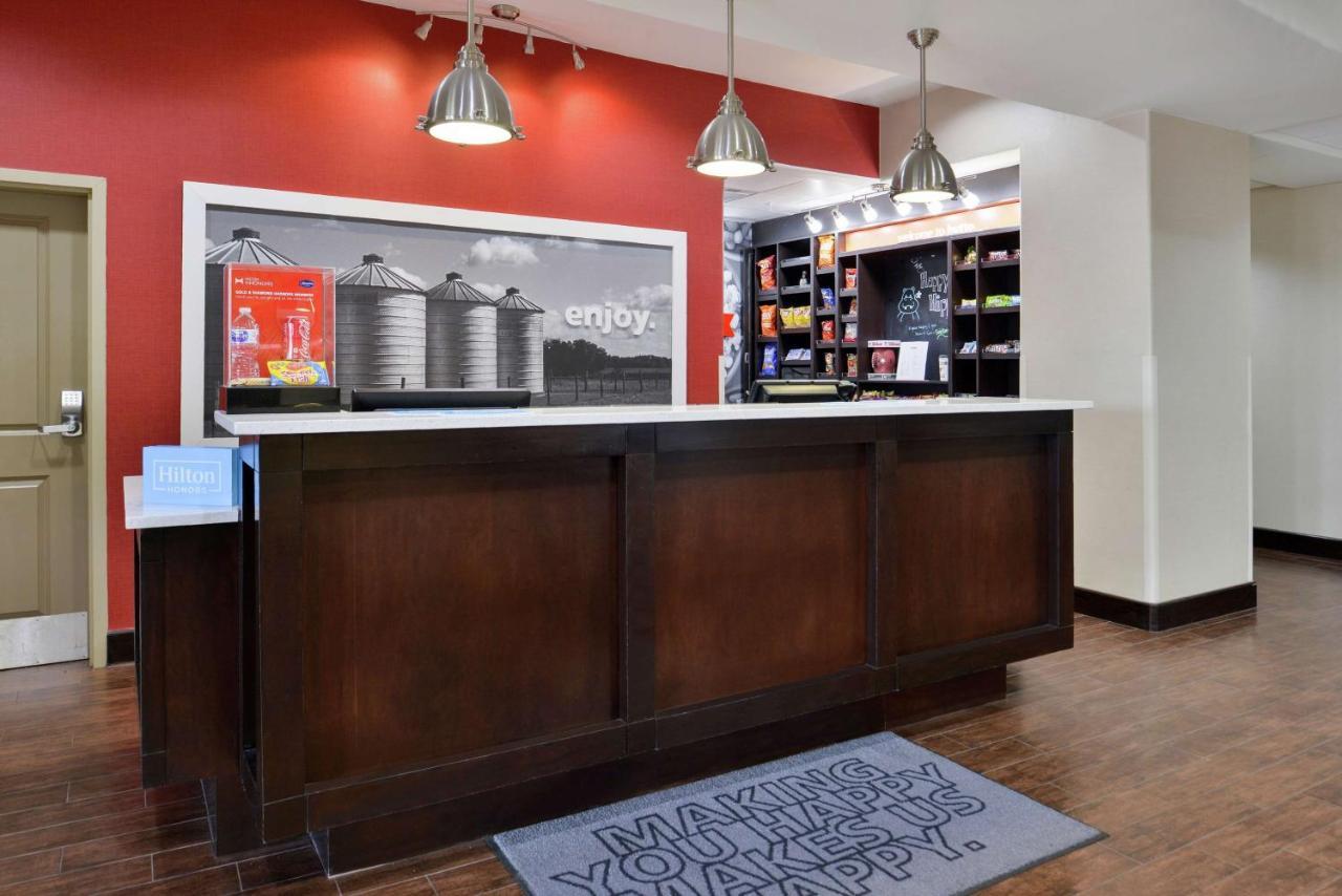 Hampton Inn And Suites Hutto Экстерьер фото