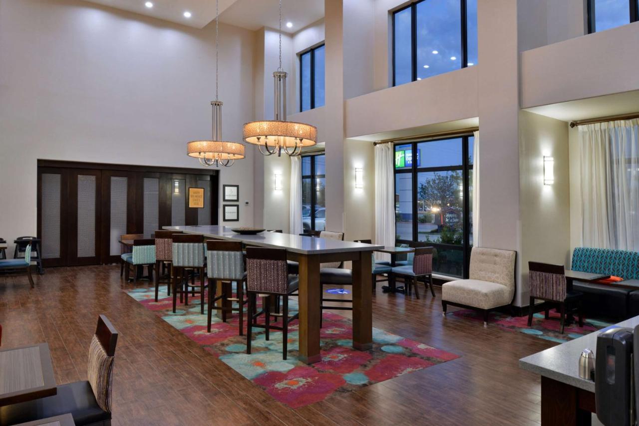 Hampton Inn And Suites Hutto Экстерьер фото