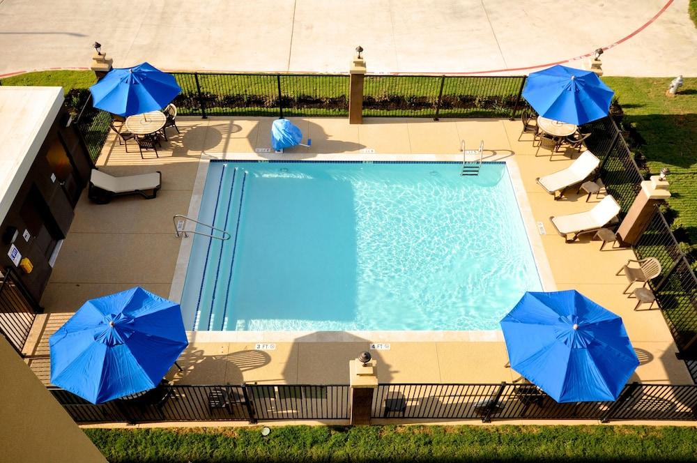 Hampton Inn And Suites Hutto Экстерьер фото