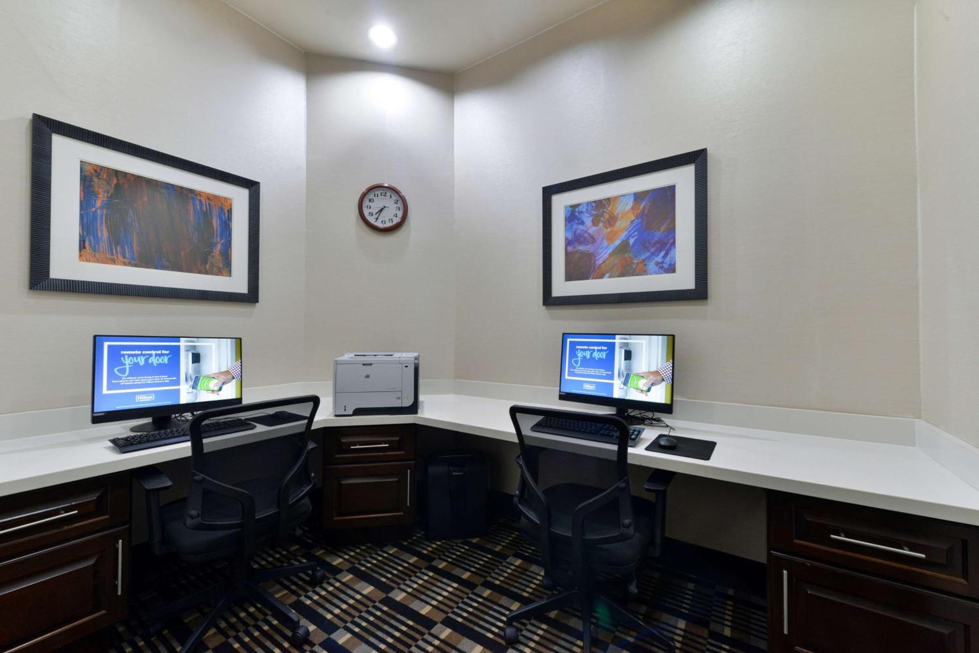Hampton Inn And Suites Hutto Экстерьер фото