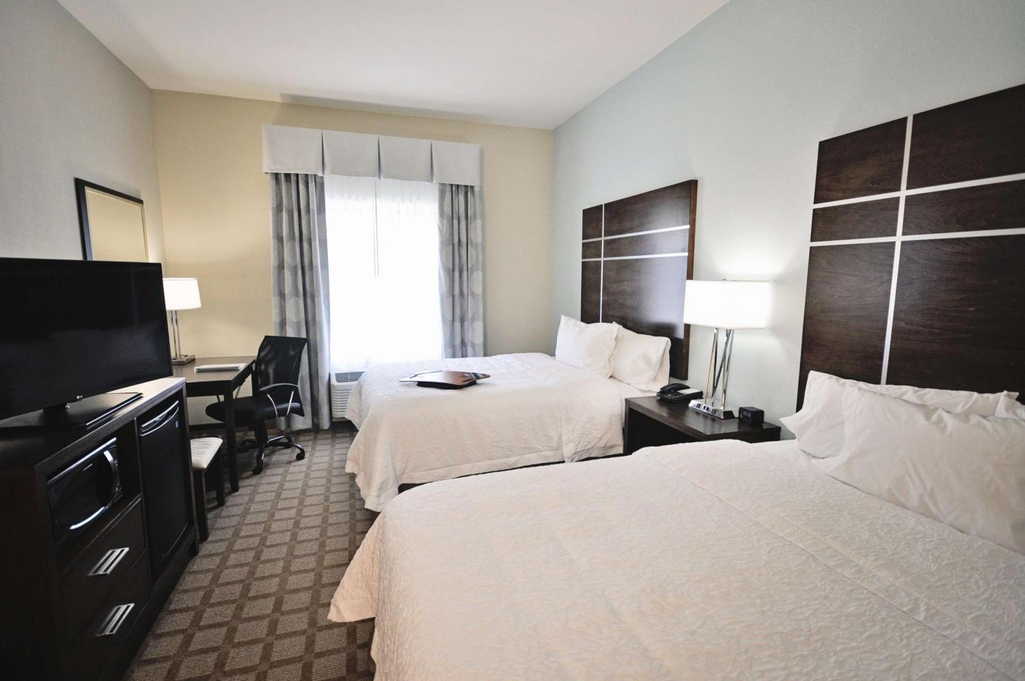Hampton Inn And Suites Hutto Экстерьер фото