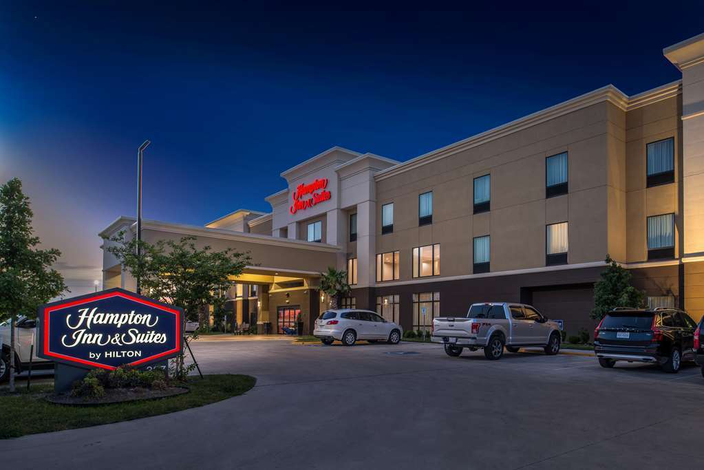Hampton Inn And Suites Hutto Экстерьер фото
